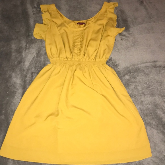 Merona Dresses & Skirts - Yellow Dress